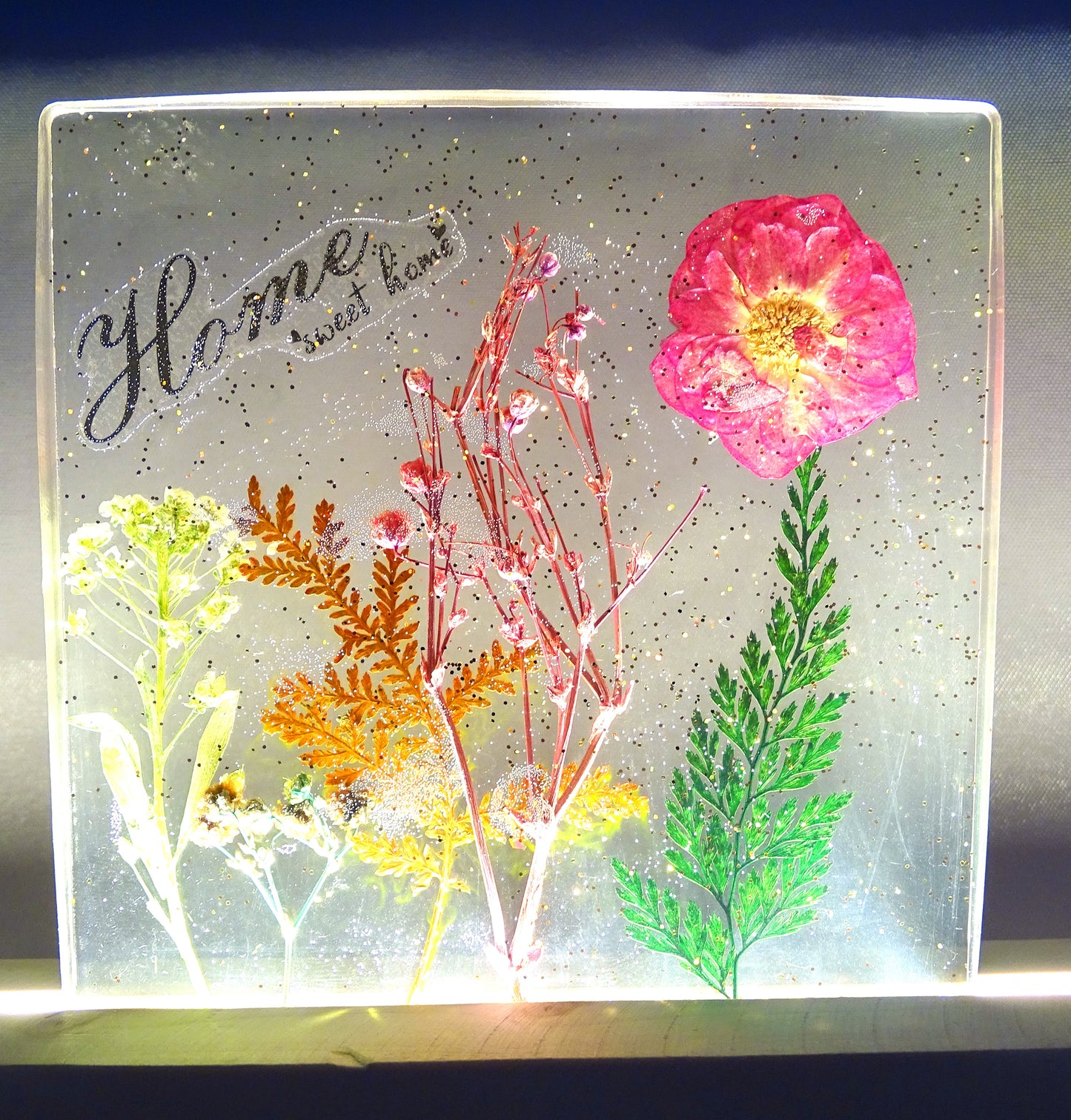 Night Lamps "Home-Sweet Home" with Real Preserved Flowers