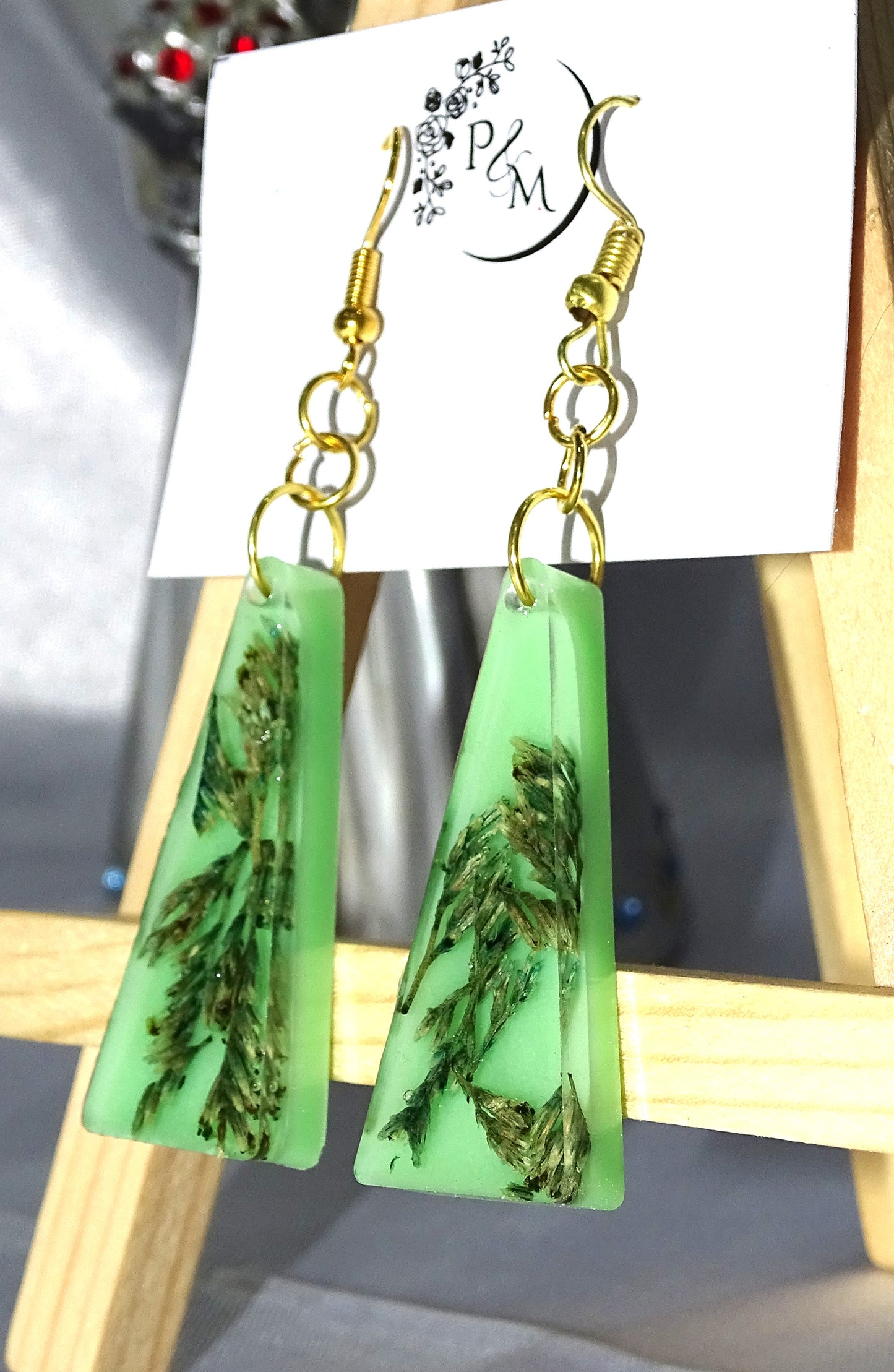 Earrings with Preserved Green Sepals